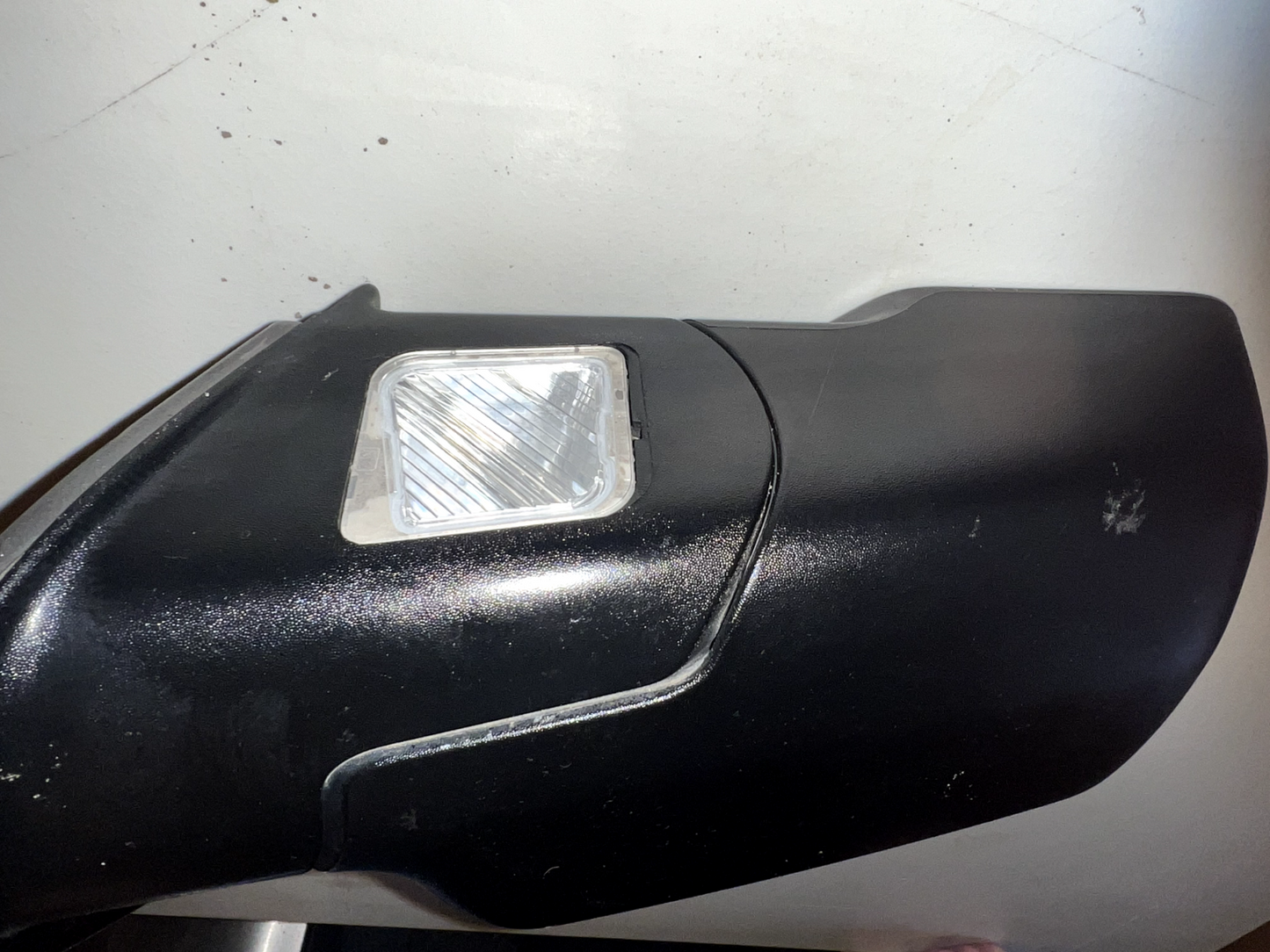 06-10 Ford Explorer Passenger Side View Mirror Power Folding OEM With Light