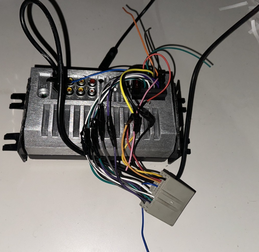 05-09 Ford Mustang Aftermarket Touchscreen Radio Unknown Brand Pre-Wired