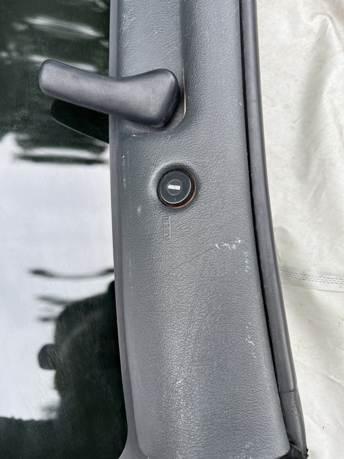 93-02 Camaro Z28 Firebird Trans Am T-Tops Pair OEM Without Key Unlocked