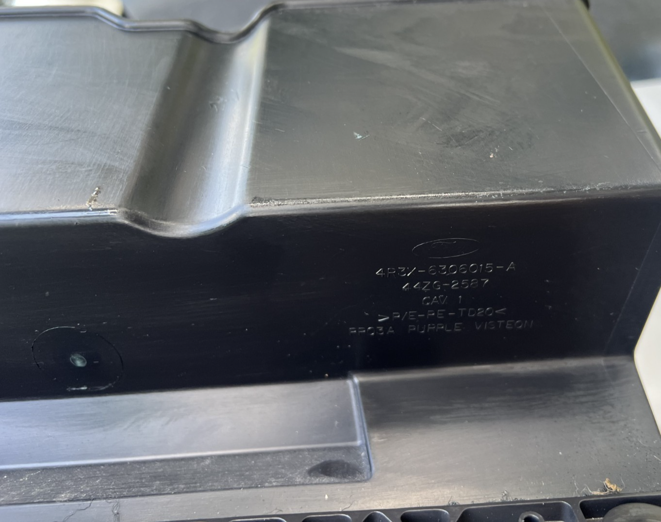 05-09 Ford Mustang Glove Box Charcoal Black OEM