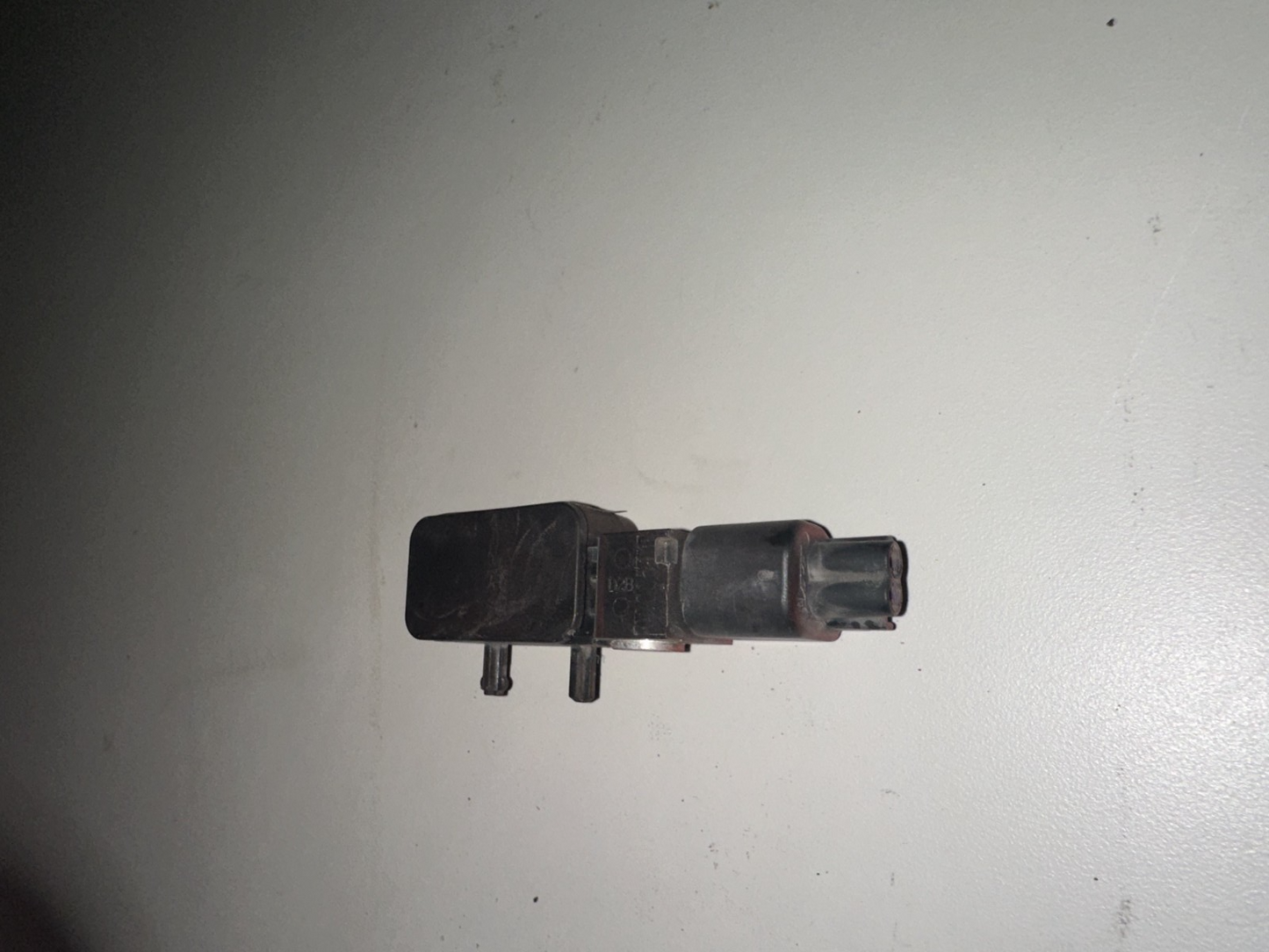 05-08 Ford Mustang Front Crash Sensor Radiator Support OEM 6R33-14B345-BB