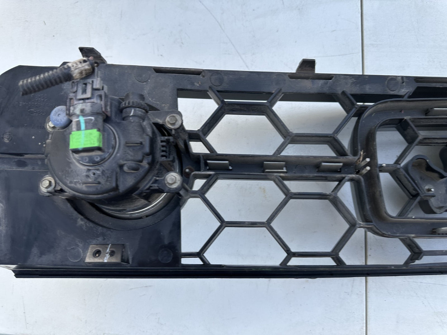 05-09 Ford Mustang Front Upper Grille Pony Package Edition With Fog Lights OEM