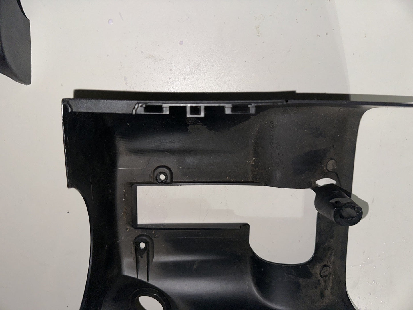 05-09 Ford Mustang Black Steering Column Trim OEM Upper and Lower