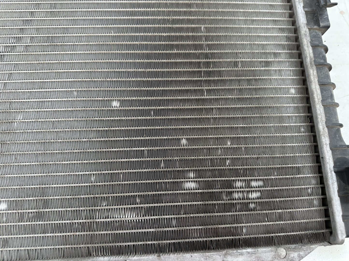 05-10 Ford Mustang V6/GT Radiator OEM In Working Condition