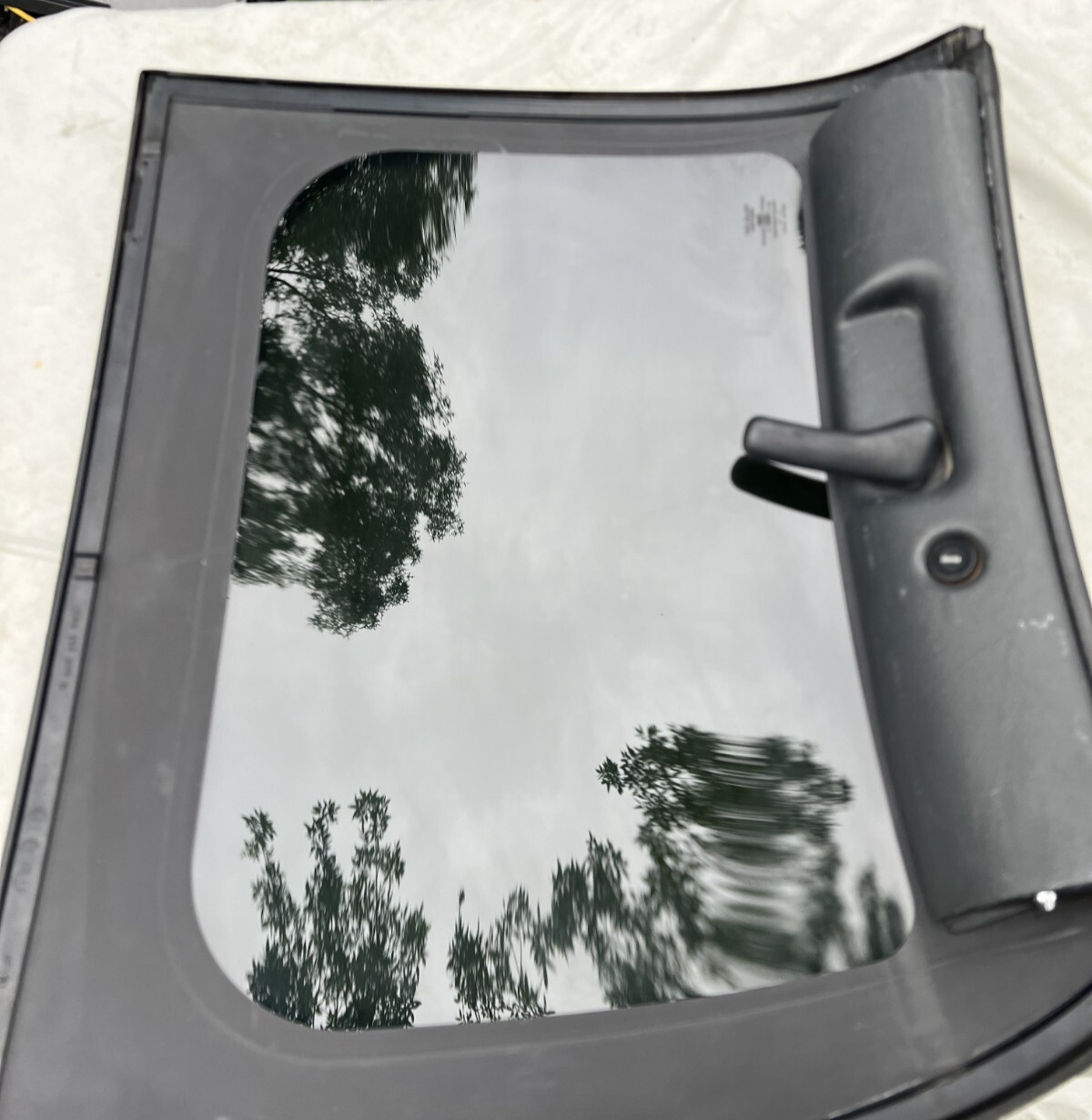 93-02 Camaro Z28 Firebird Trans Am T-Tops Pair OEM Without Key Unlocked