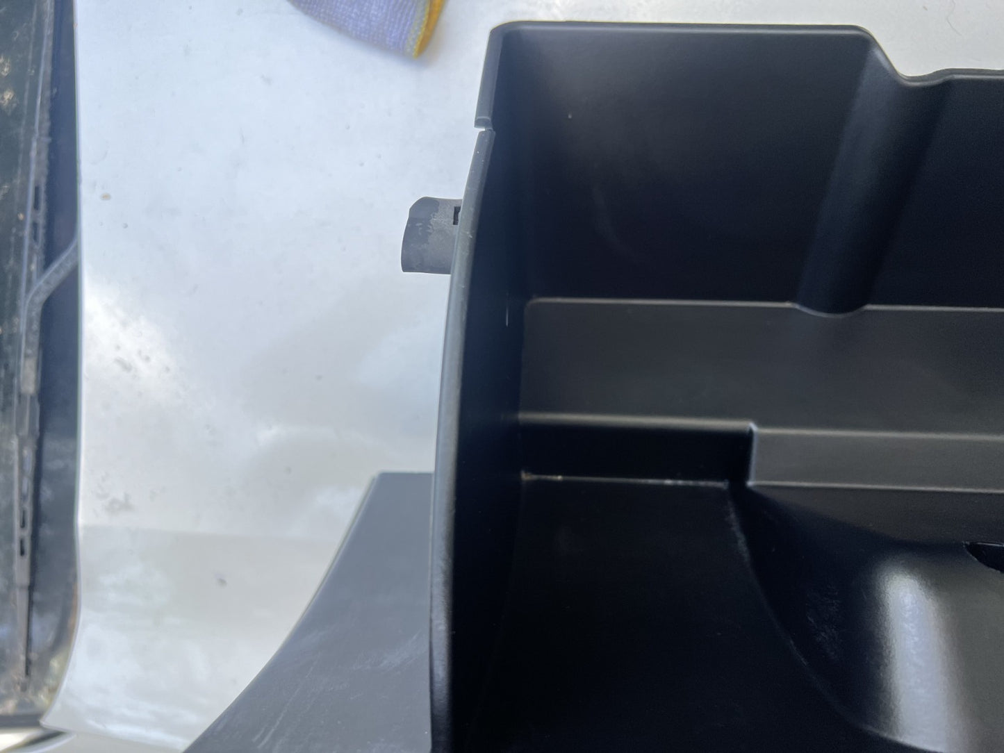 05-09 Ford Mustang Glove Box Charcoal Black OEM