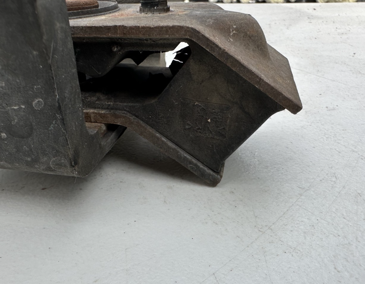 05-09 Ford Mustang Transmission Mount Automatic OEM In Good Shape