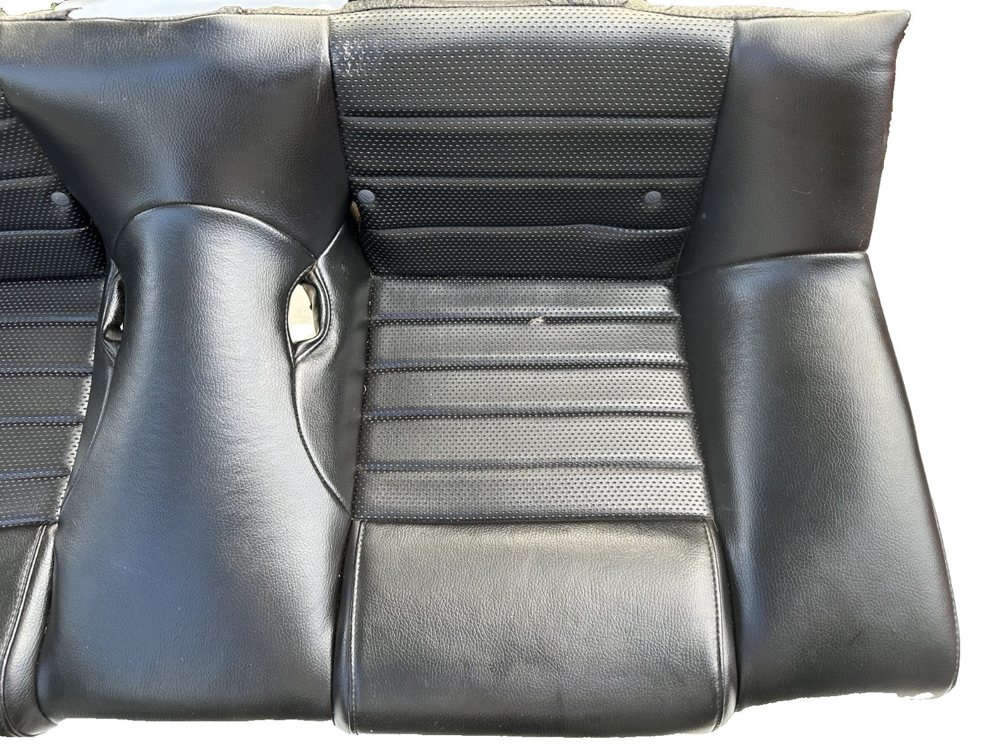 05-09 Ford Mustang Charcoal Black GT Leather Rear Seat Complete W/ Brackets OEM