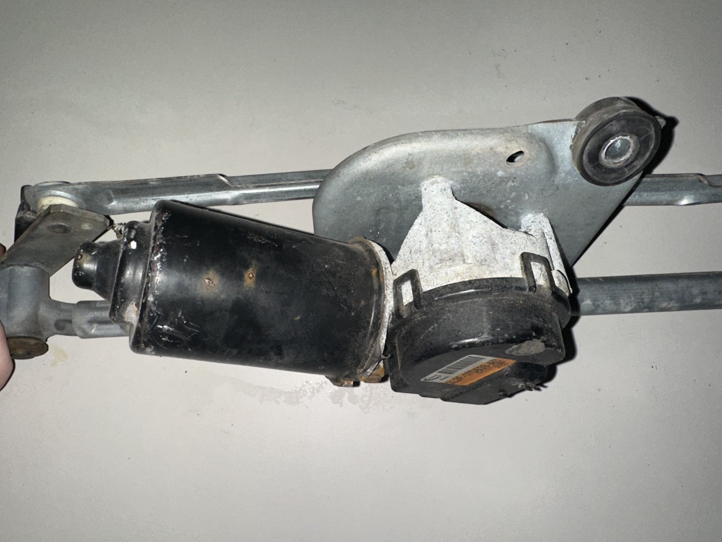 05-07 Ford Mustang Windshield Wiper Motor W/ Linkage OEM In Working Order