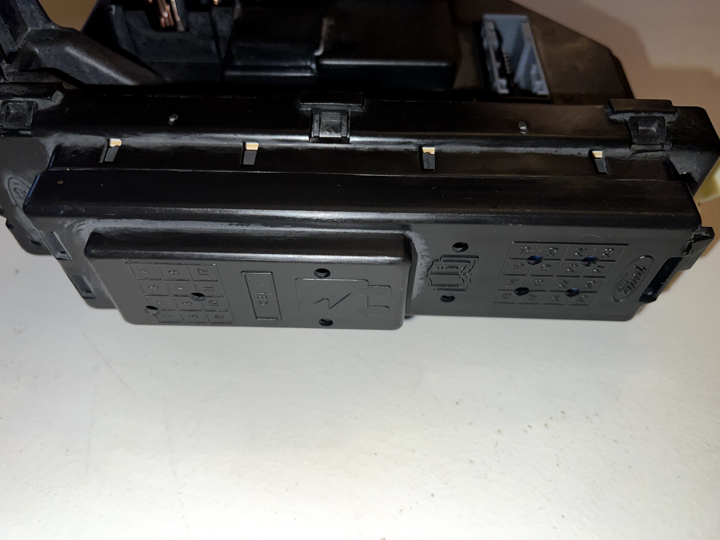 06-07 Ford Explorer Body Control Module BCM Fuse Relay Box OEM 6L2T-14B476-CB