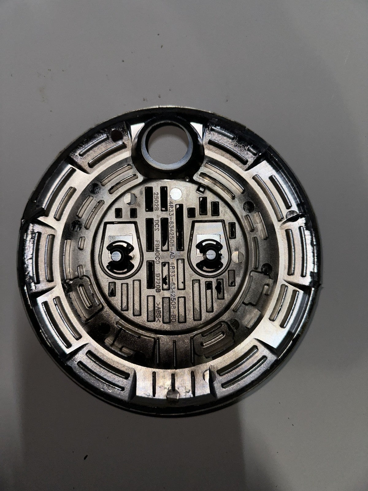 05-09 Ford Mustang V6 Horse Pony Rear Trunk Badge Classic Gas Cap OEM