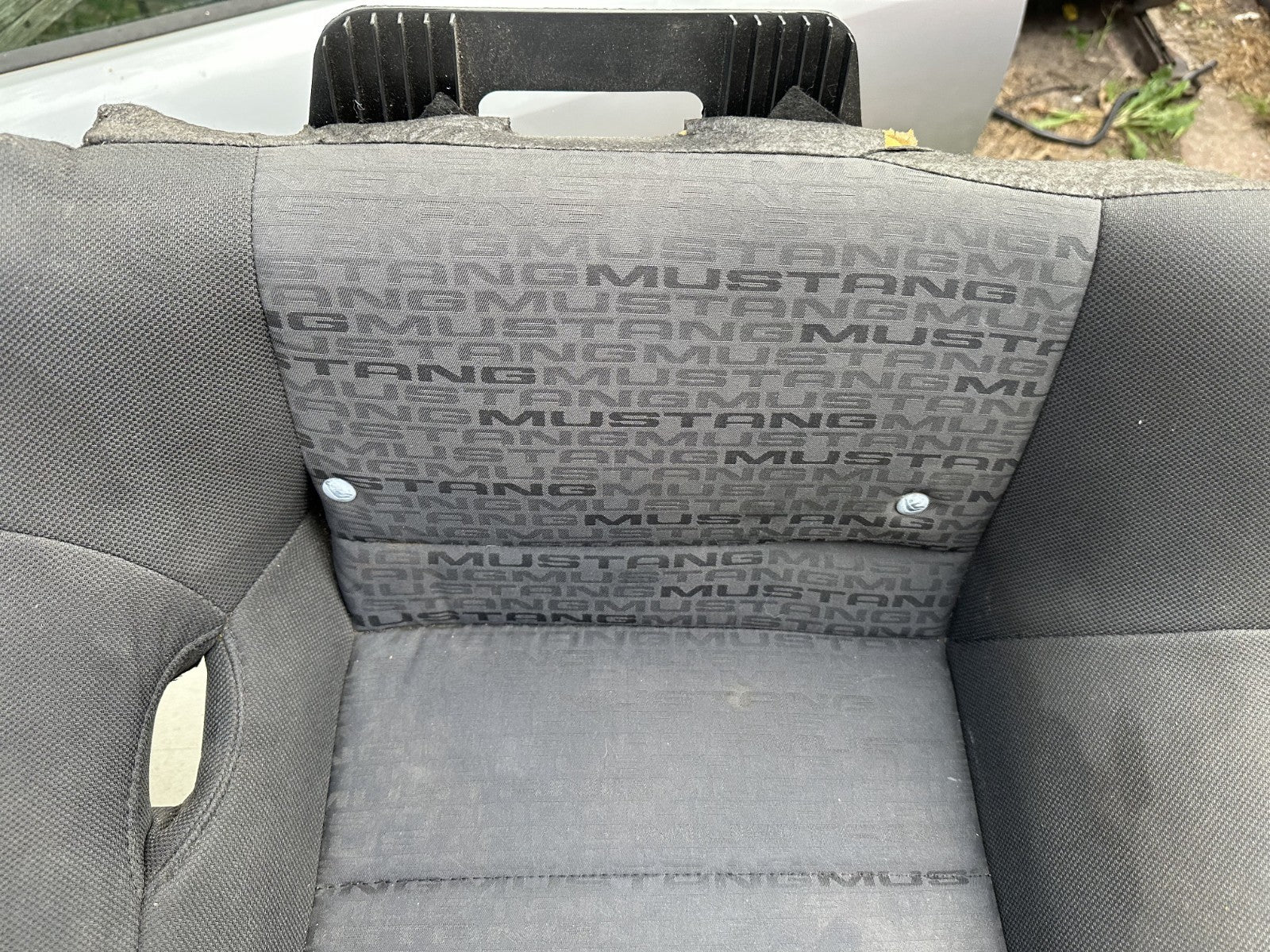 05-09 Ford Mustang Charcoal Black Cloth Rear Seat Complete No Brackets V6 OEM