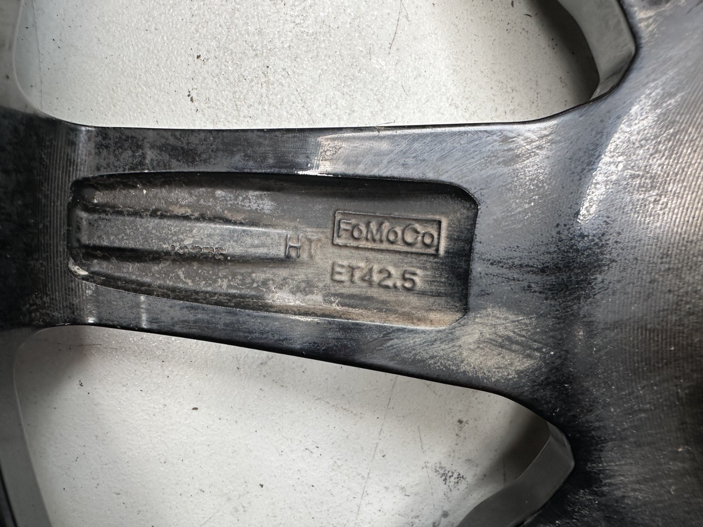 18-21 Ford Mustang Wheel Rim 19x8-1/2 Aluminum 7 Spoke Gloss Black OEM