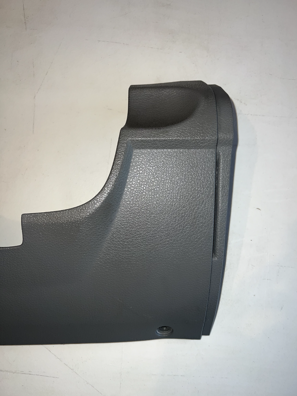 05-09 Ford Mustang Driver Lower Kick Panel Steering Column Cover OEM Dove Grey