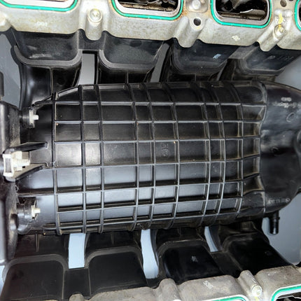 2005-2007 Ford Mustang 4.6L V8 3V Intake Manifold OEM W/ Motion Plates