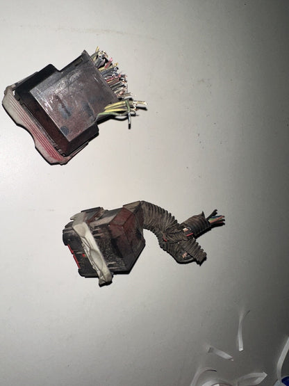 05-06 Ford Mustang ECU ECM PCM Connectors Computer Plug Ins OEM W/ Wires