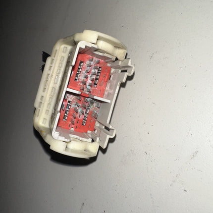 05-06 Ford Mustang BCM Connector Body Control Module Plug OEM W/ Wires