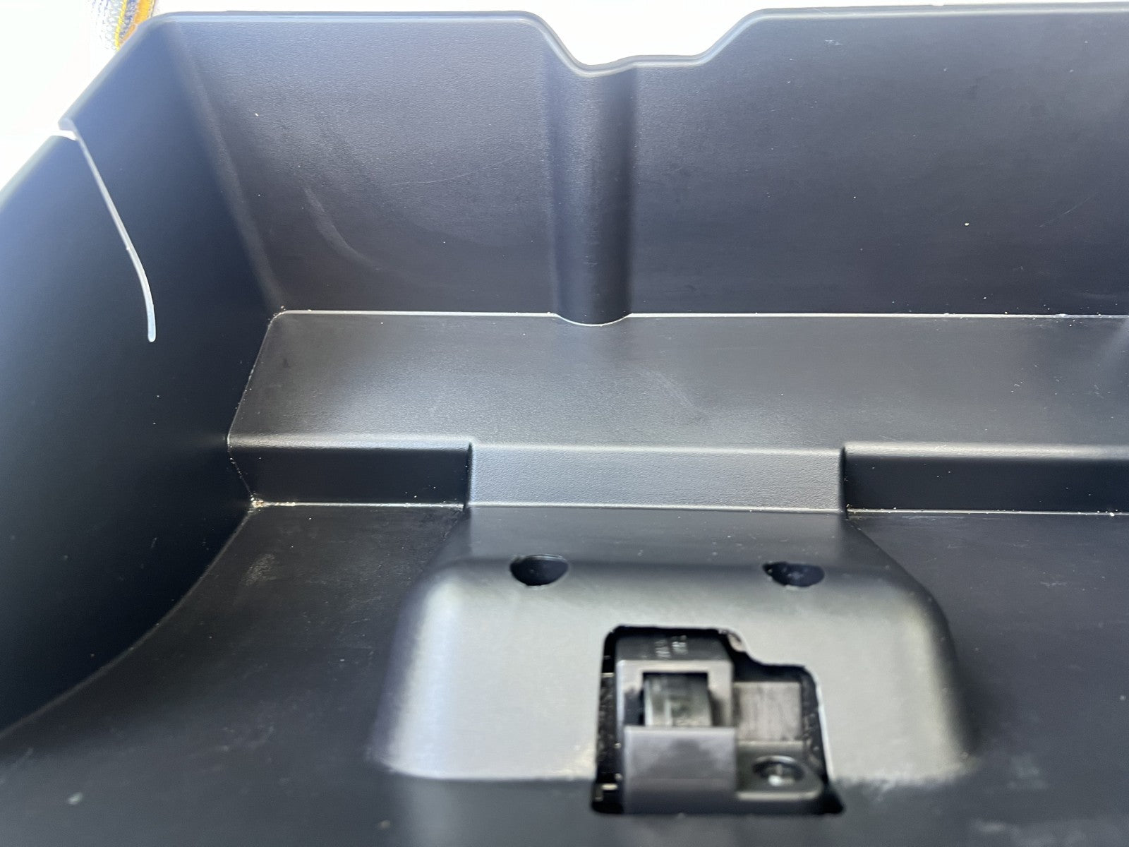 05-09 Ford Mustang Glove Box Charcoal Black OEM