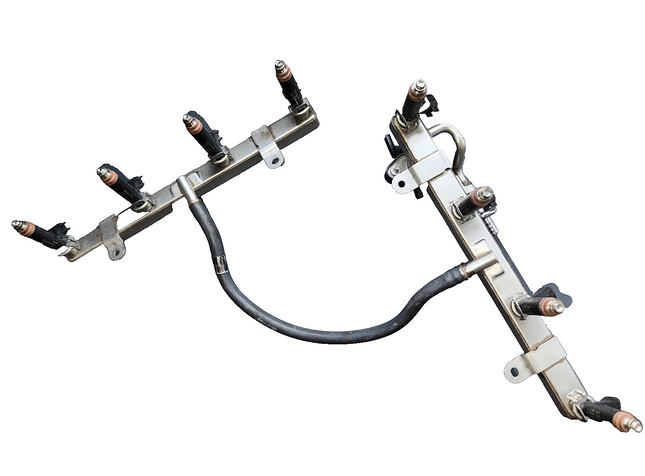 05-07 Ford Mustang 4.6 3V GT OEM Injector Fuel Rail With Sensor & Injectors