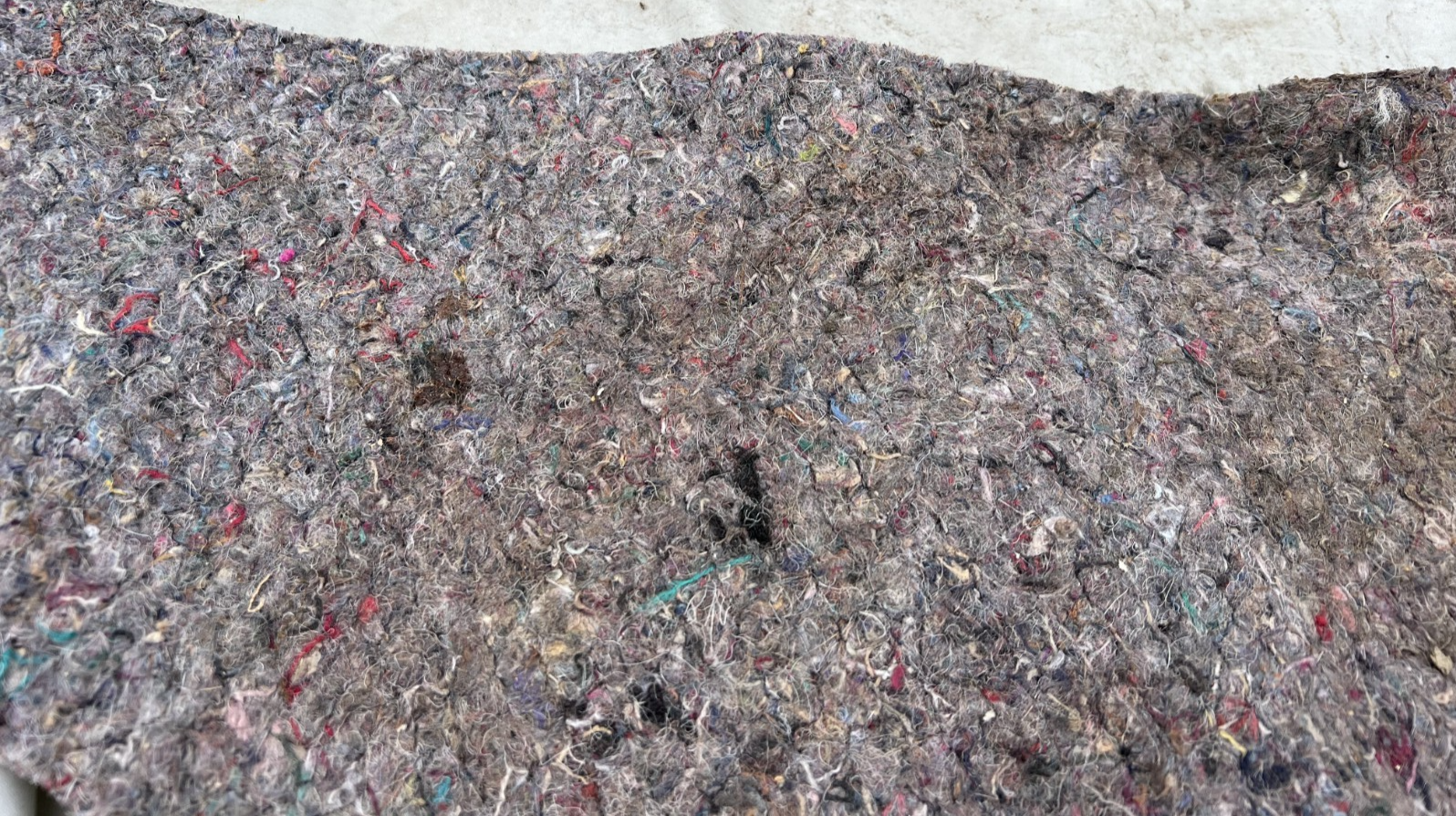 99-04 Ford Mustang Rear Seat Body Bottom Insulation Carpet Mat OEM