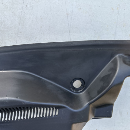 05-09 Ford Mustang LH & RH Driver Passenger Wiper Dash Top Cowl Grille Vent OEM