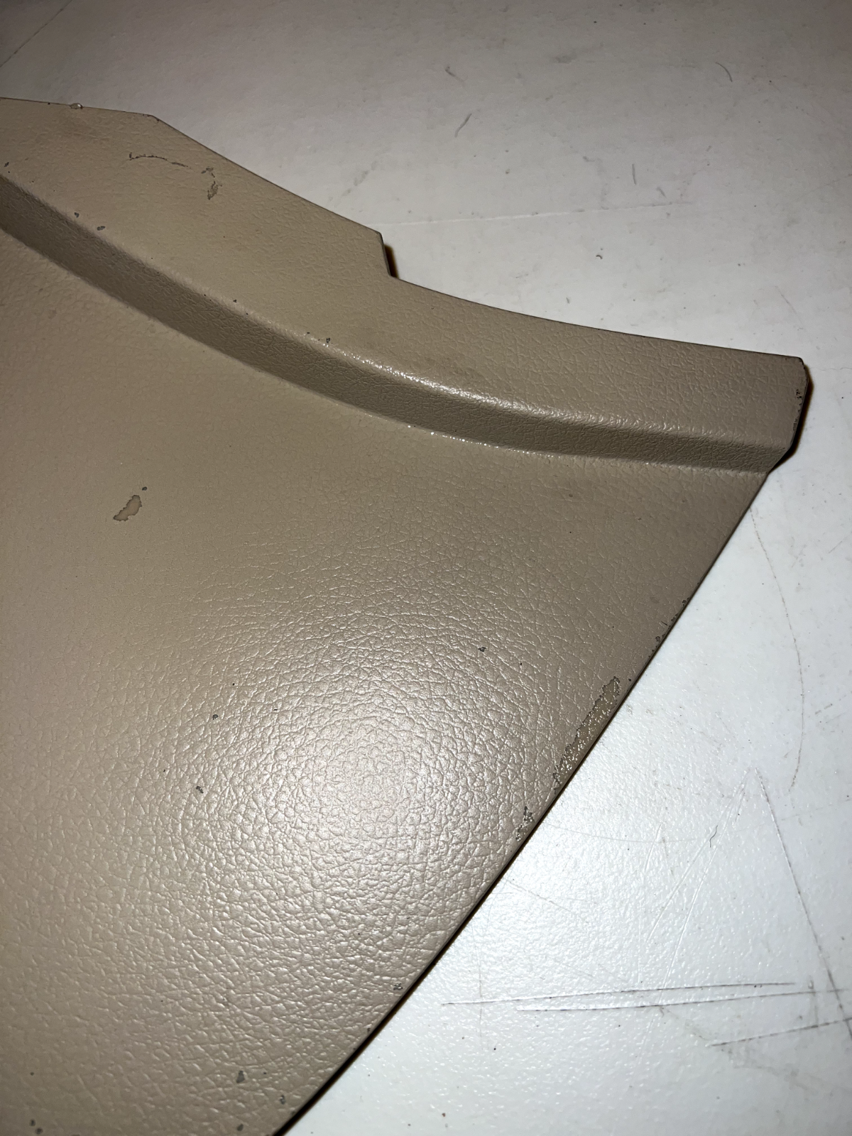 05-09 Ford Mustang Center Lower Radio Dash Panel Panels RH LH Pair Camel Tan OEM