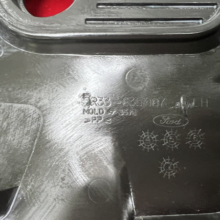 05-09 Ford Mustang LH Left Column Roof Window Fairing Trim 7R33-6351986-ABW OEM