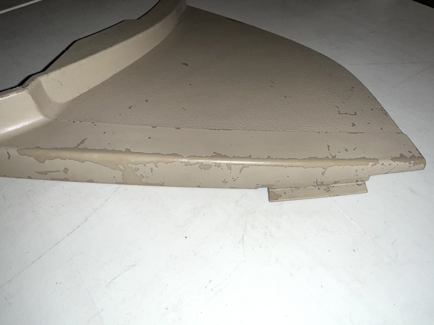 05-09 Ford Mustang Center Lower Radio Dash Panel Panels RH LH Pair Camel Tan OEM