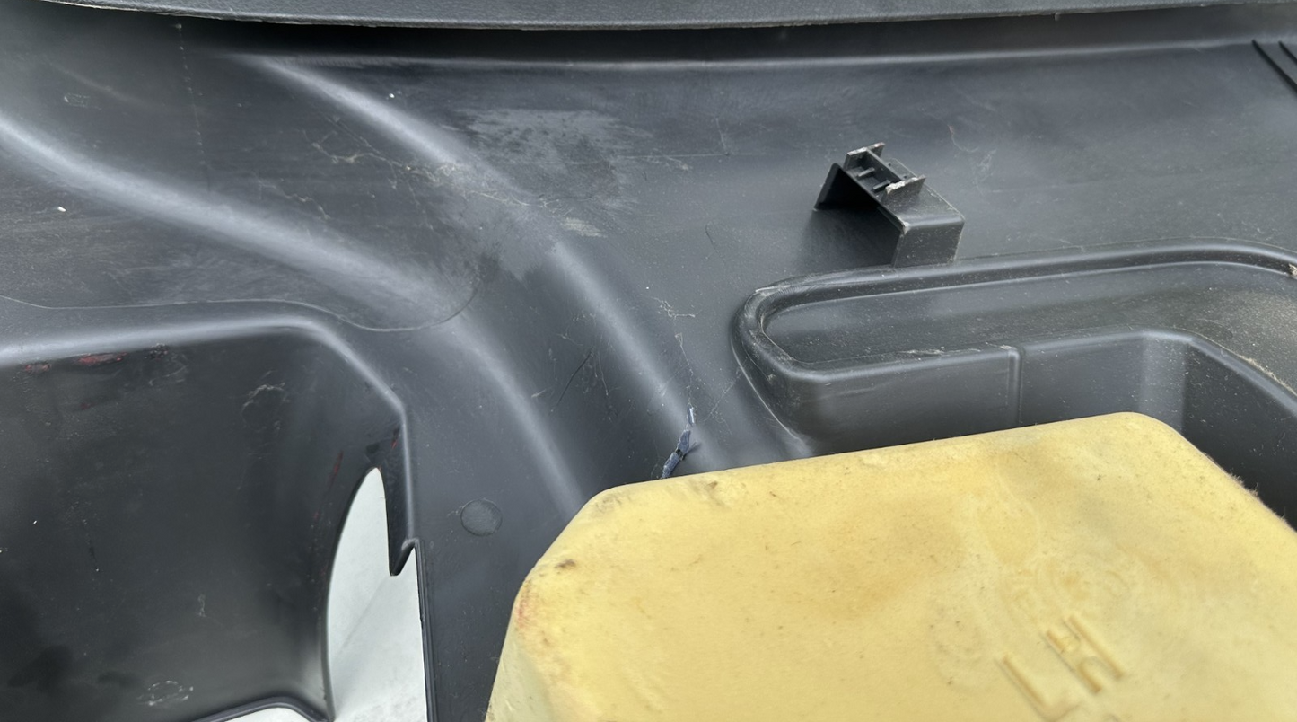 05-09 Ford Mustang Rear Quarter Trim OEM Charcoal Black RH Passenger