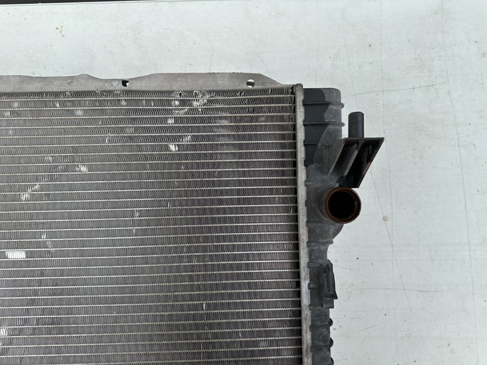 05-10 Ford Mustang V6/GT Radiator OEM In Working Condition