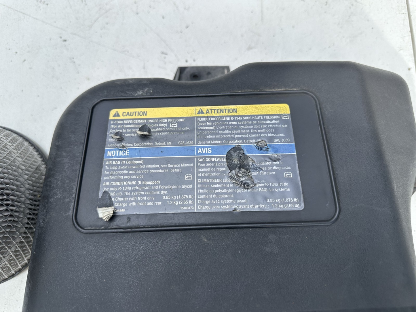 2002-2009 GMC Envoy 5.3L V8 Air Intake Upper Cleaner Housing Box OEM W/ FILTER