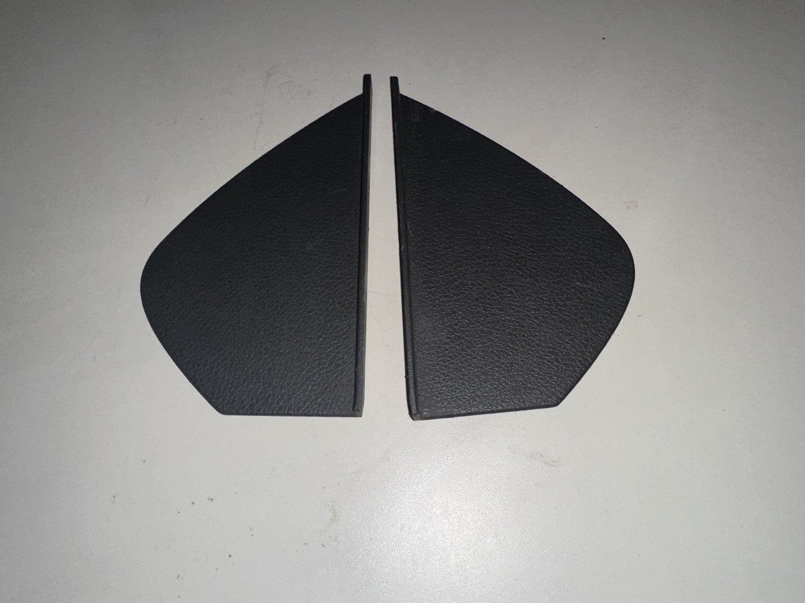 05-09 Ford Mustang Side Dash Panels Trim Black Pair LH RH 4R3X-6304480-AB