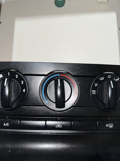 05-09 Mustang Climate Control Panel A/C Heater With Trim Bezel W/ Buttons OEM