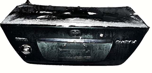 02-06 Toyota Camry Trunk Deck Lid Dark Green Complete Trunklid OEM