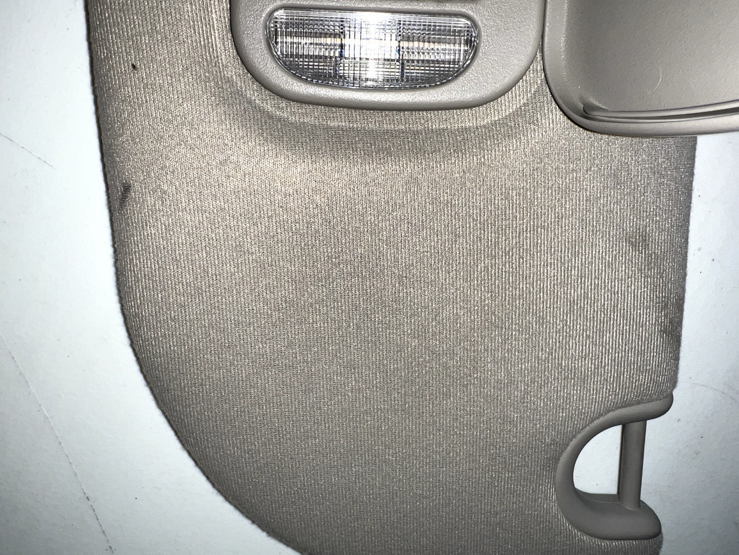 06-10 Ford Explorer  Mountaineer LH Driver Sun Visor With Light OEM Tan