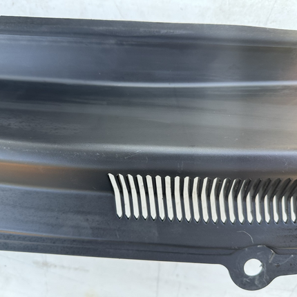 05-09 Ford Mustang LH & RH Driver Passenger Wiper Dash Top Cowl Grille Vent OEM