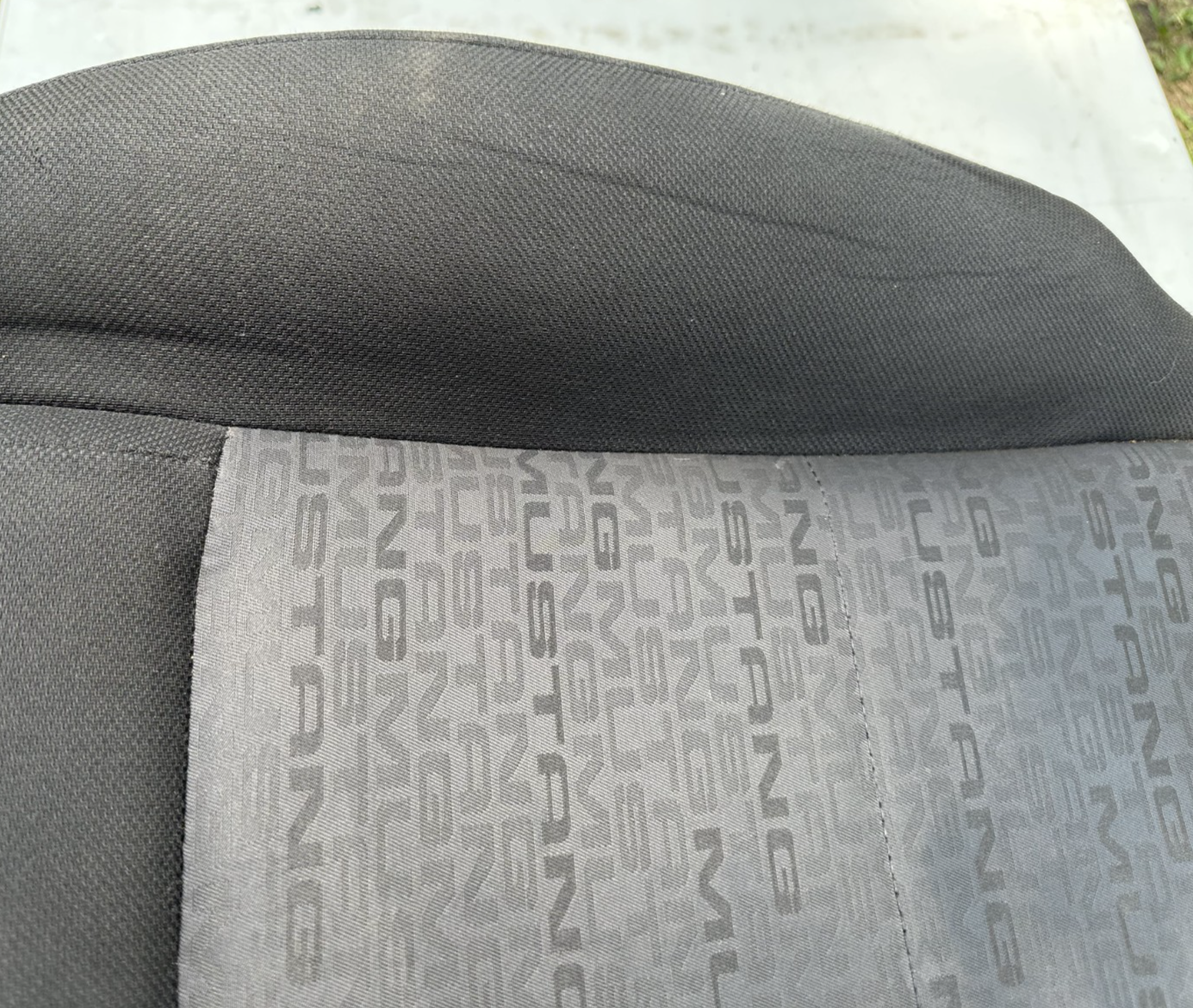 05-09 Ford Mustang 4 Way Manual Seat Track Passenger RH OEM W/ Seat Base Cloth