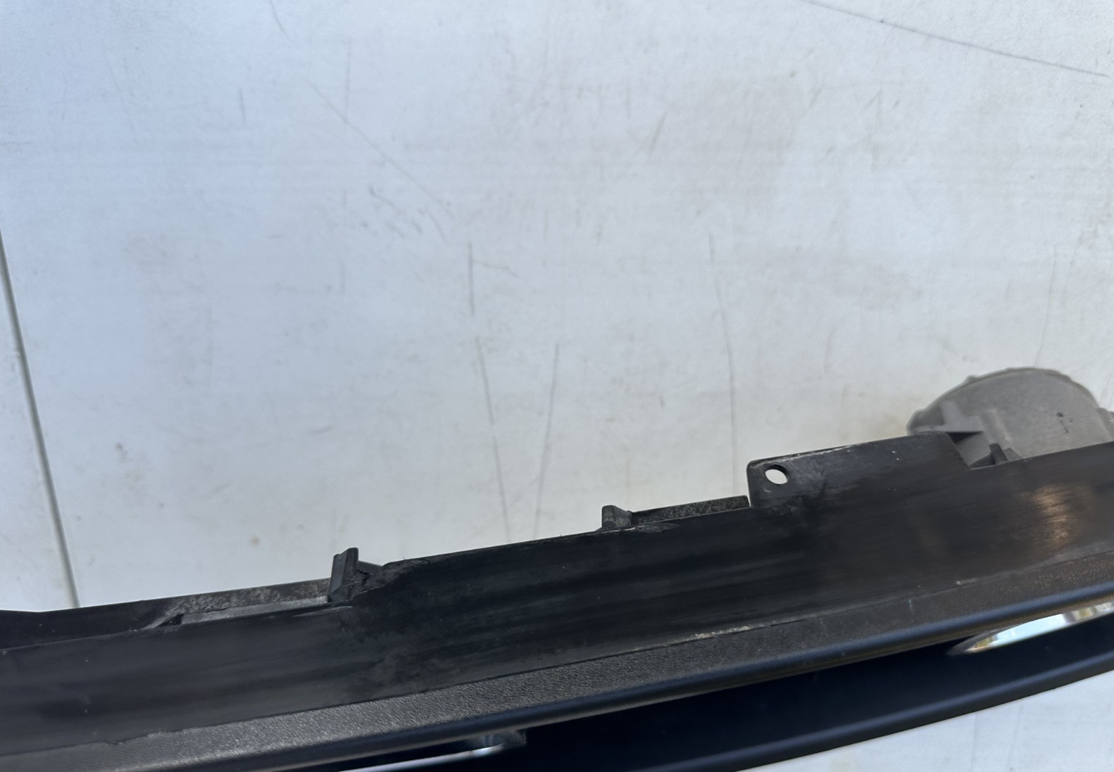 05-09 Ford Mustang Front Upper Grille Pony Package Edition With Fog Lights OEM