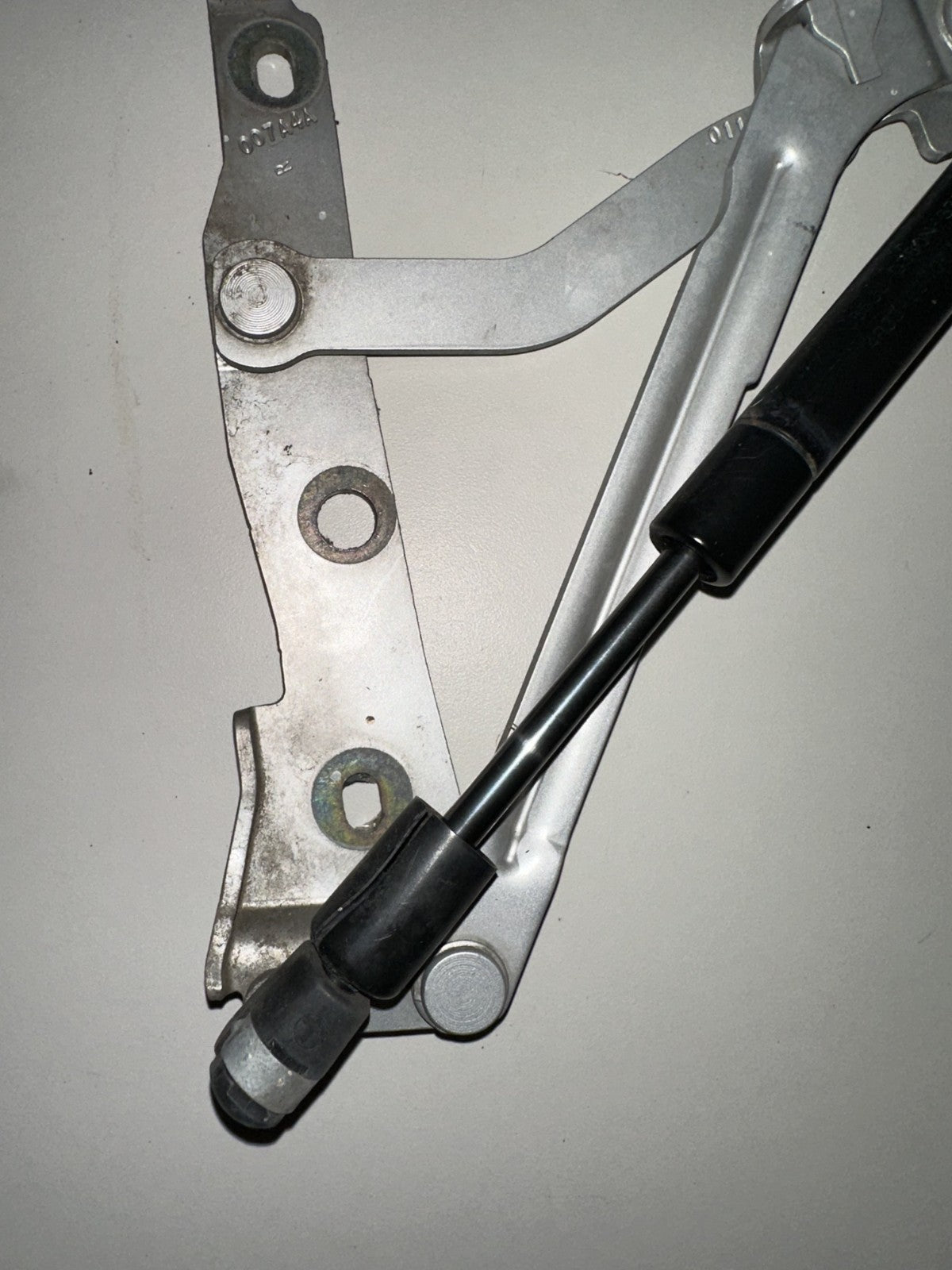 05-09 Ford Mustang Trunk Hatch Lid Hinges Struts Shocks Assembly OEM Pair LH RH