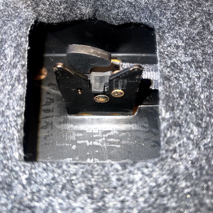 05-09 Ford Mustang Dove Grey Cloth Seat Back RH Passenger OEM 