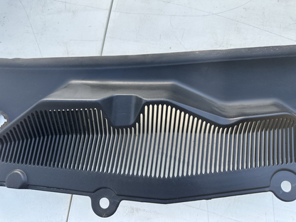 10-14 Ford Mustang LH & RH Driver Passenger Wiper Dash Top Cowl Grille Vent OEM