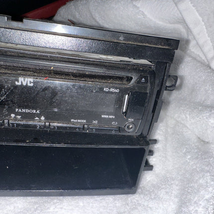 05-09 Ford Mustang JVC Radio KD-R540 Wired Plug and Play For Shaker 500