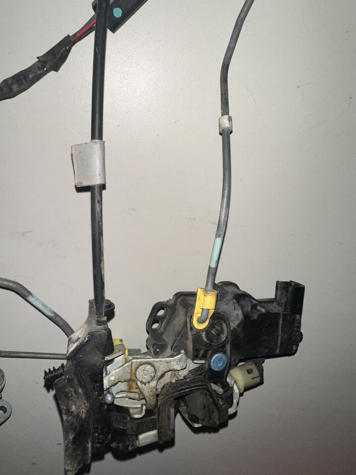 05-09 Ford Mustang Passenger Right Door Lock Latch Actuator OEM