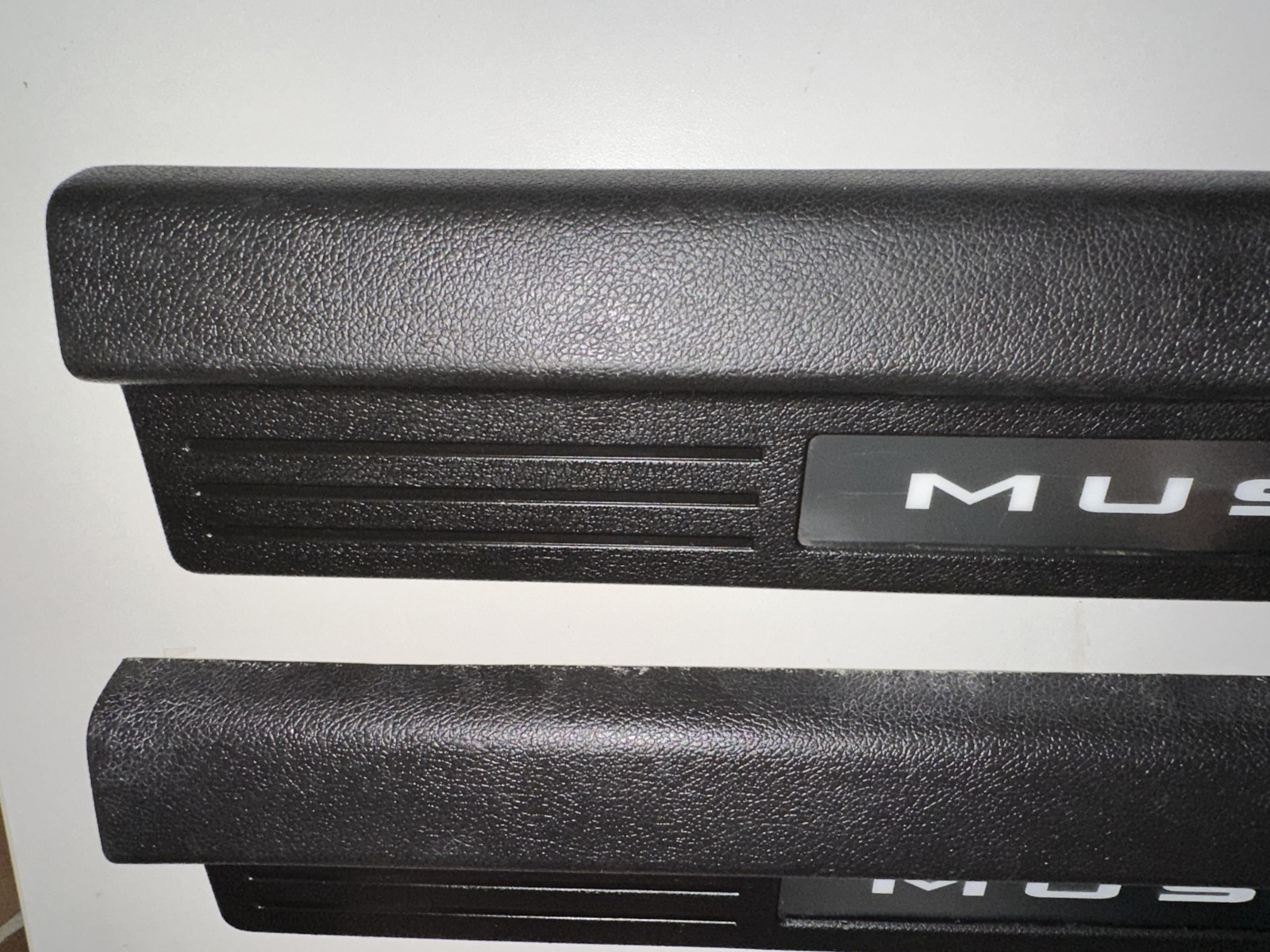 10-14 Ford Mustang Door Sill Trim Premium myColor Black RH LH Pair Set OEM