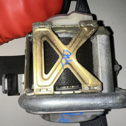 05-06 Ford Mustang Passenger Right RH Front Seatbelt With Trim OEM Black Belt