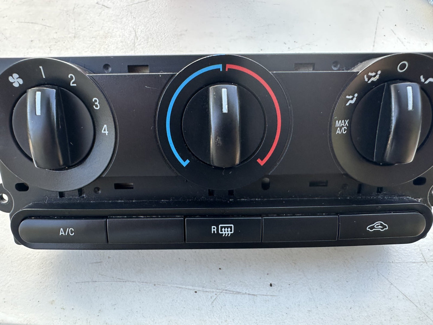 05-09 Ford Mustang 7R33-19980-AA Climate Control Panel Temperature Control OEM