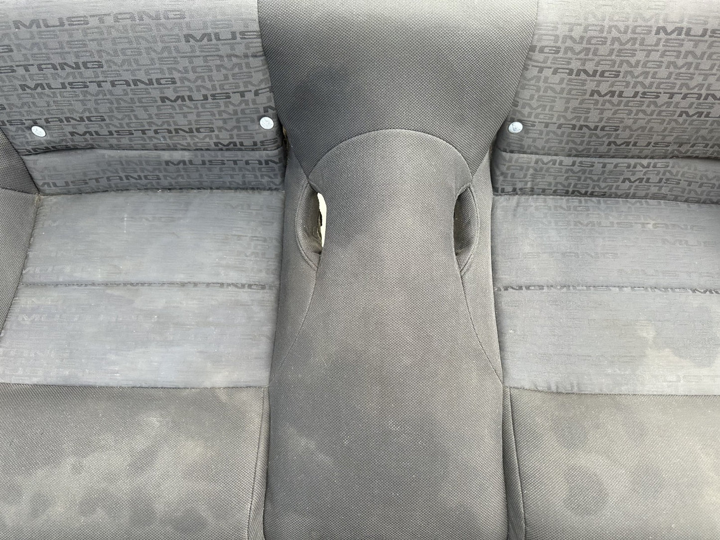 05-09 Ford Mustang Charcoal Black Cloth Rear Seat No Brackets V6 Pattern OEM