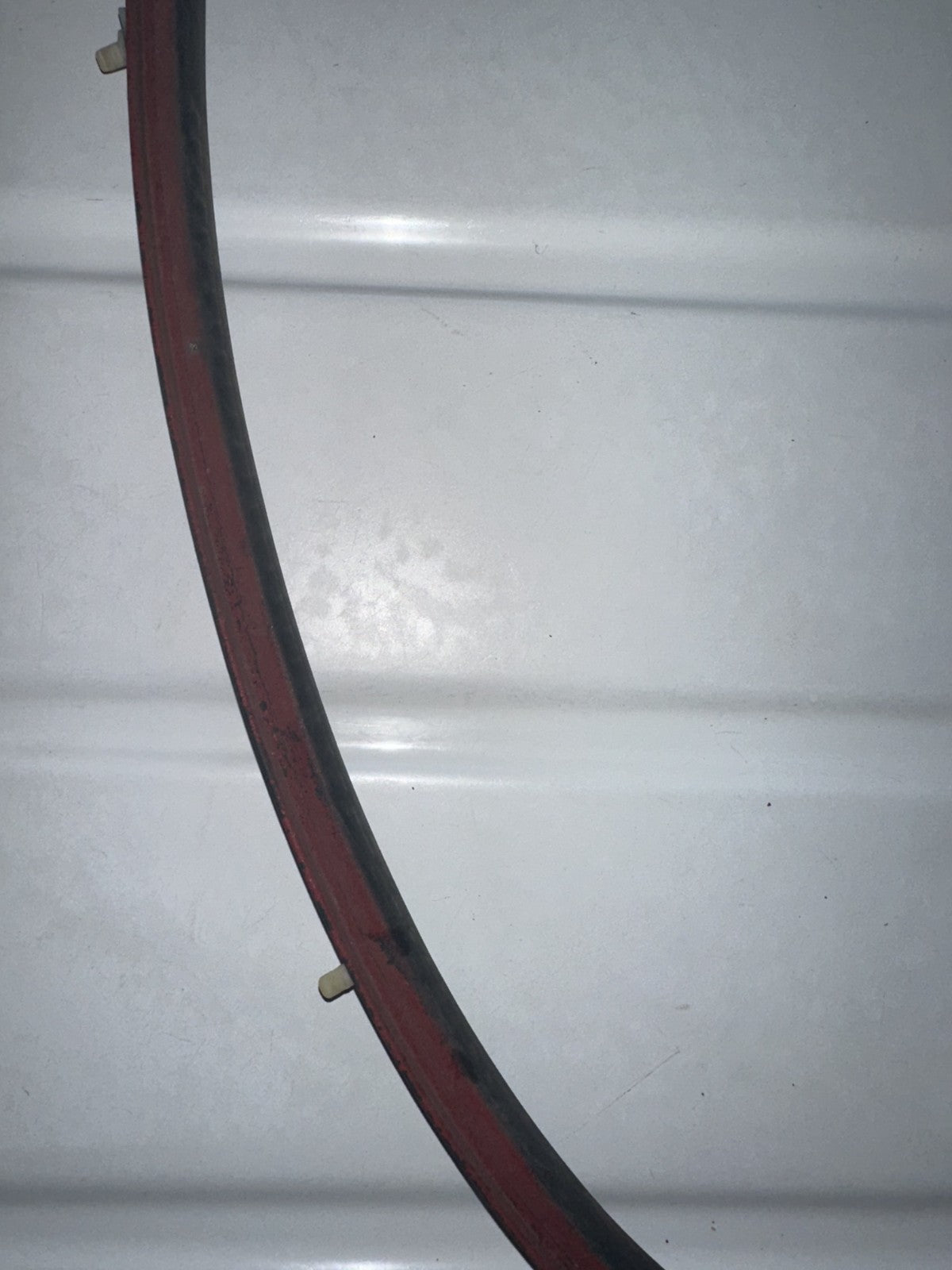 05-09 Mustang Hood to Cowl Rubber Weatherstrip Seal W/ Clips OEM