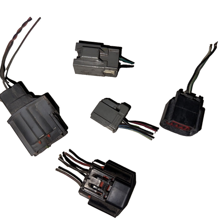 05-06 Ford Mustang Eletrical Connectors Plugs Clips OEM W/ Wires Misc.