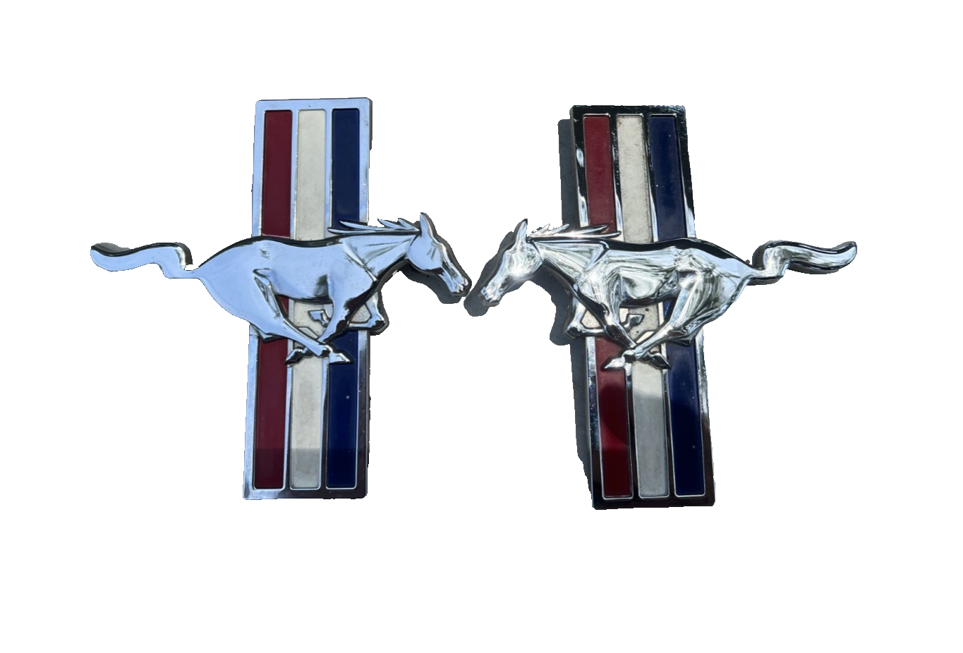 05-09 Ford Mustang V6 Horse Pony Fender Badges Prancing Horse OEM